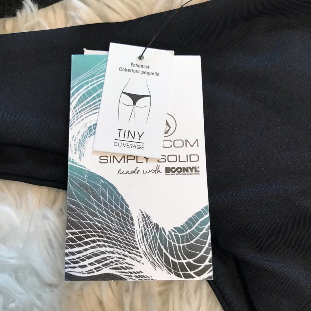 Volcom Black Bikini Set - Picture 4 of 12